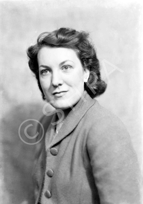 Mrs Ian Mackenzie, Alderbrae, Tain. 