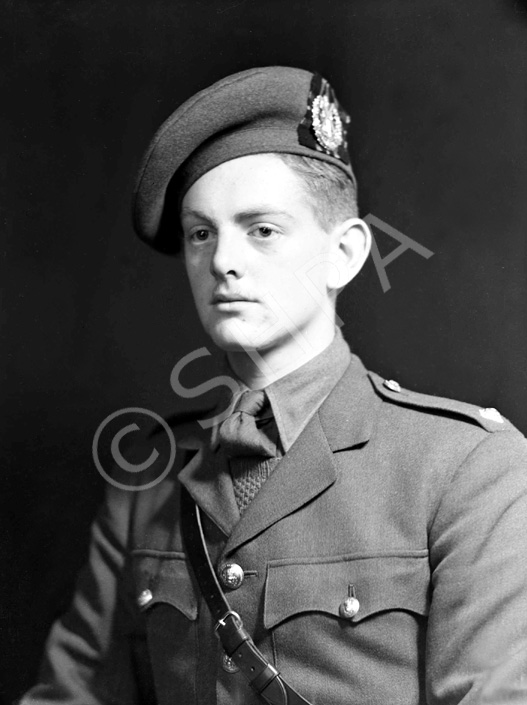 Lt Laughton, Cameron Highlanders. (HMFG) .....