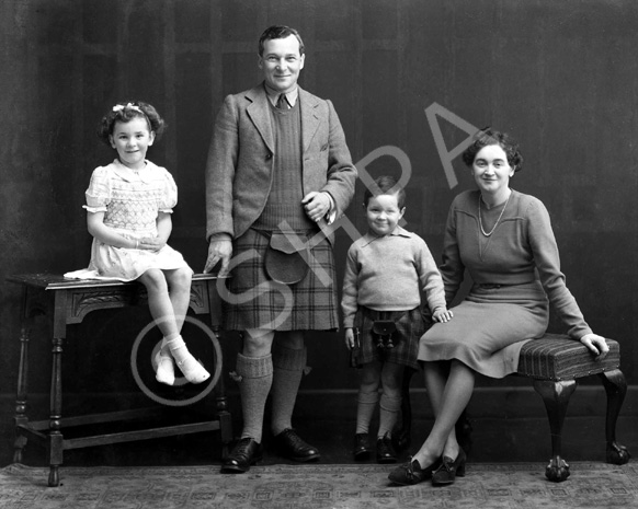 Mr Smith Laing, family group. September 1946. 