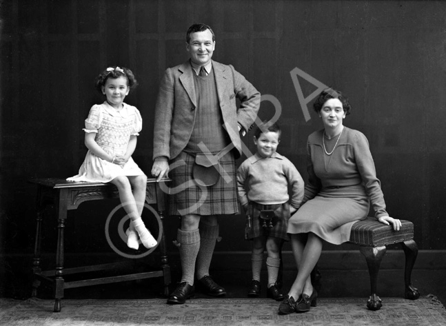 Mr Smith Laing, family group. September 1946. 