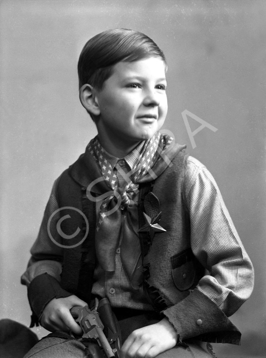Gilbert Paterson, son of Hamish and Florence Paterson. He was a grandson of the famous photographer Andrew Paterson (1877-1948).