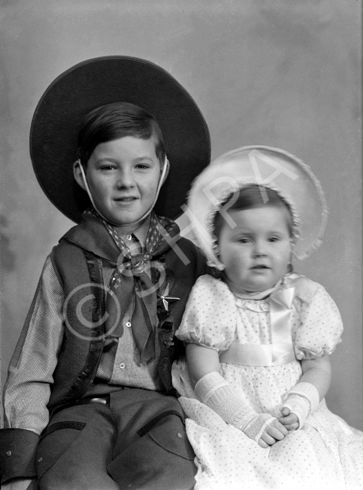 Gilbert and Carolyn Paterson, children of Hamish and Florence Paterson. They were the grandchildren of the famous photographer Andrew Paterson (1877-1948).