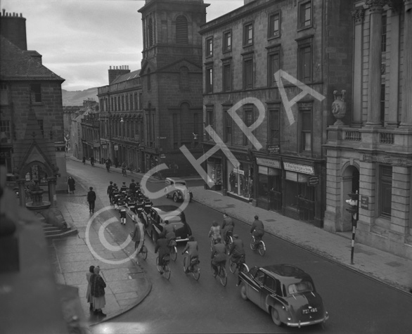 Davidson, The Sheiling, Ardrishaig, Lochgilphead, (6 Glenburn Road). Bridal. January 1953.  Naval pa.....