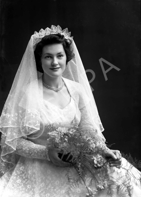 Davidson, The Sheiling, Ardrishaig, Lochgilphead, (6 Glenburn Road). Bridal. January 1953.