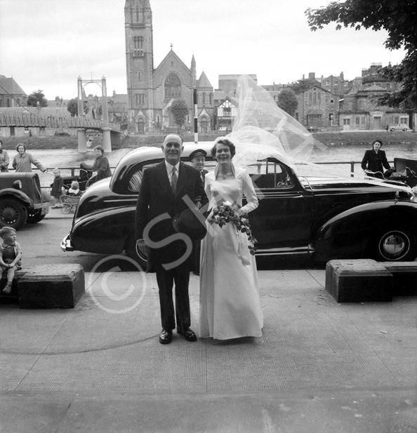 Wedding of Douglas and Dorothy Mackintosh, Dochfour Drive, Inverness. Entering West Church, Huntly Street.