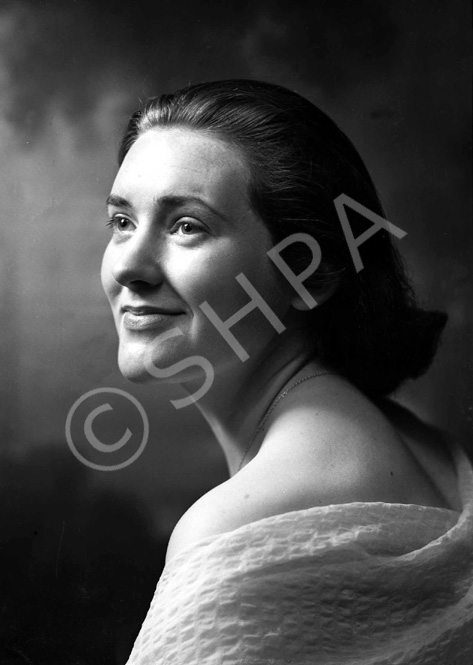 Miss Margaret Wilkinson, 'Glenard,' 101 Kenneth Street, Inverness.  .....