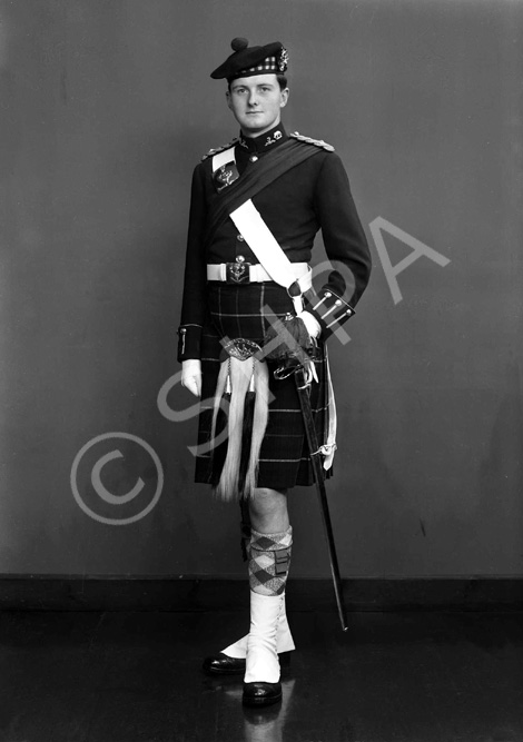 Lt Nason, Seaforth Highlanders. See also ref number: 595. (HMFG) 