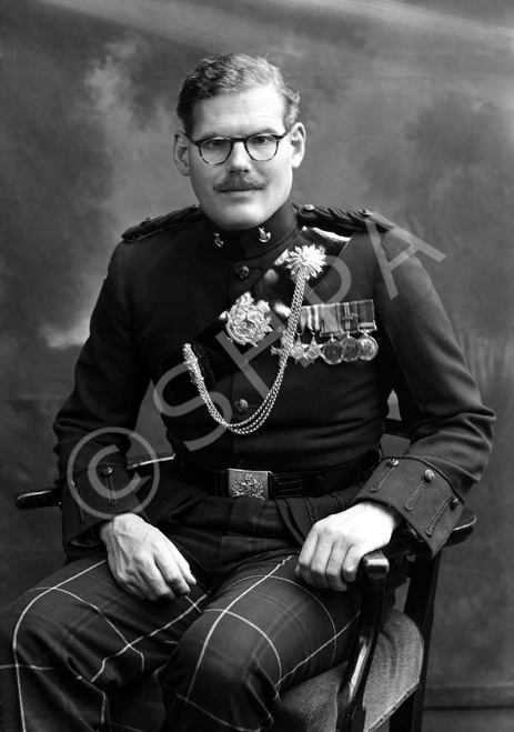 Mungo Graham. Insignia indicates The Cameronians (Scottish Rifles) and the badges include (left to right), Military Cross, 1939-1945 Star, Italy Star, Defence Medal 1939-1945, War Medal 1939-1945 and the General Service Medal with the bar possibly Palestine 1945-1948. The War Medal ribbon has a bronze oak leaf emblem signifying the wearer has been mentioned in despatches. 