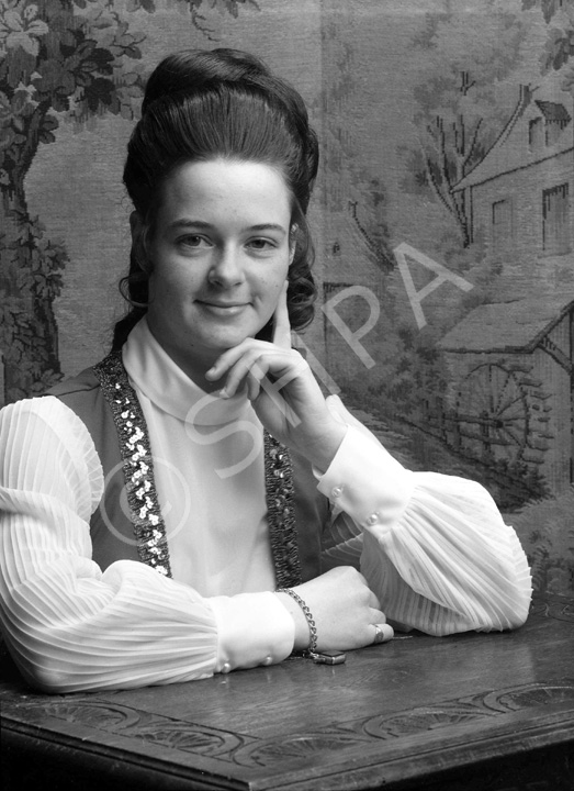Miss Gillian Paul, Munlochy, Black Isle. 