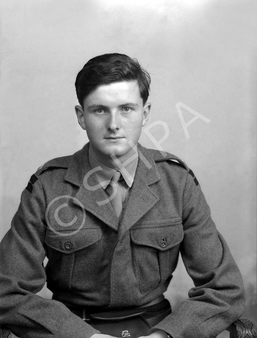 Lt Nason, Seaforth Highlanders. See also ref no: 44825. (HMFG)