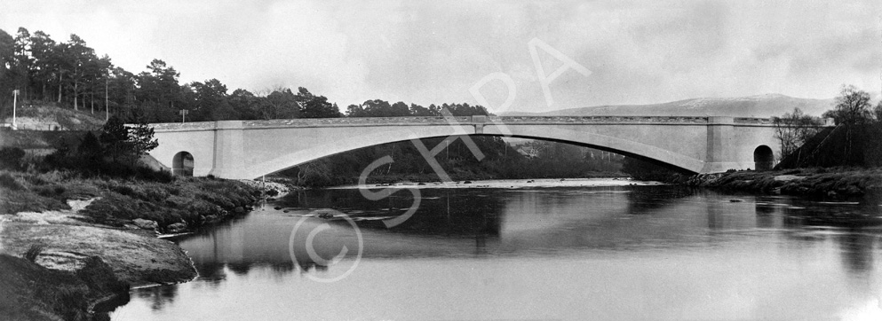 The New Spey Bridge at Grantown-on-Spey, built 1930-1931 by engineers Blyth & Blyth. *.....