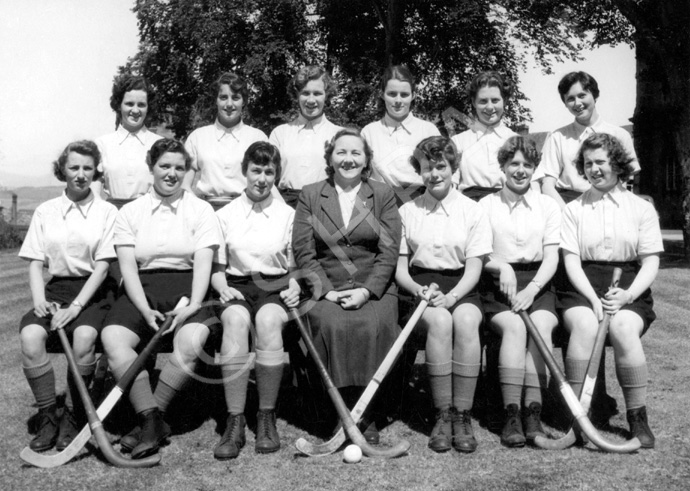 Hockey 1954-1955. (Courtesy Inverness Royal Academy Archive IRAA_007).