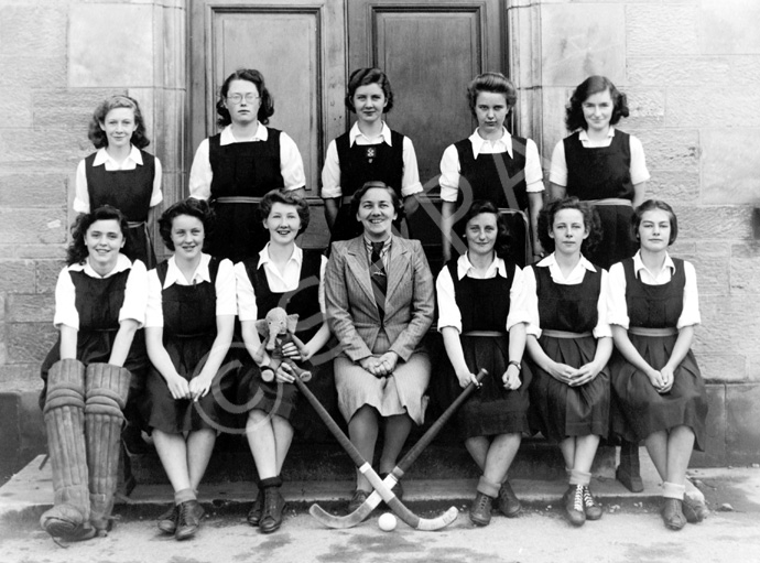 Hockey 1945. (Courtesy Inverness Royal Academy Archive IRAA_029).