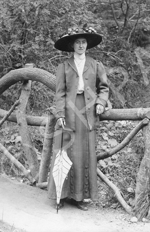 Robina Mitchell Fraser b 1887 Forveran. Submitted by Catherine Cowing. 