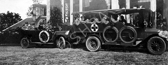 Recuperating soldiers at the Hedgefield House Red Cross Hospital during the First World War prepare for an outing in the converted ambulance. (Fraser-Watts Collection)