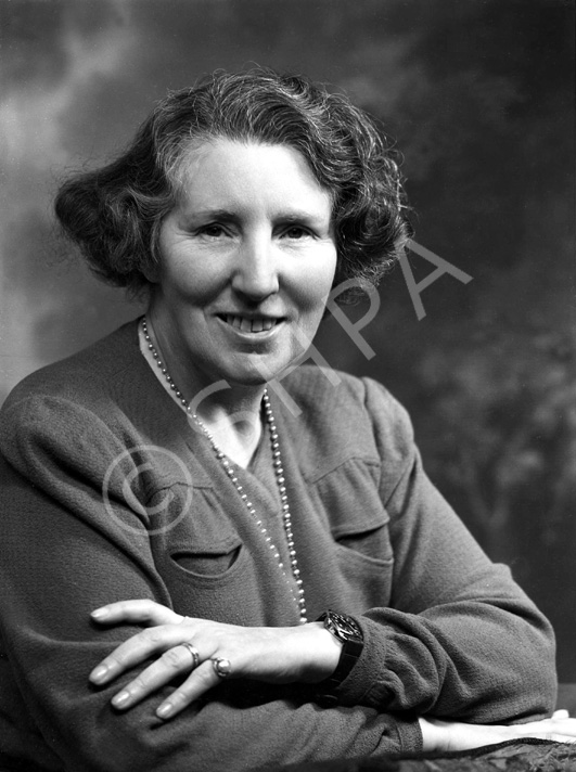 Mrs McGrigor-Phillips a.k.a Dorothy Una Ratcliffe (1887-1967). Yorkshire Poet. Born in Brighton of a.....